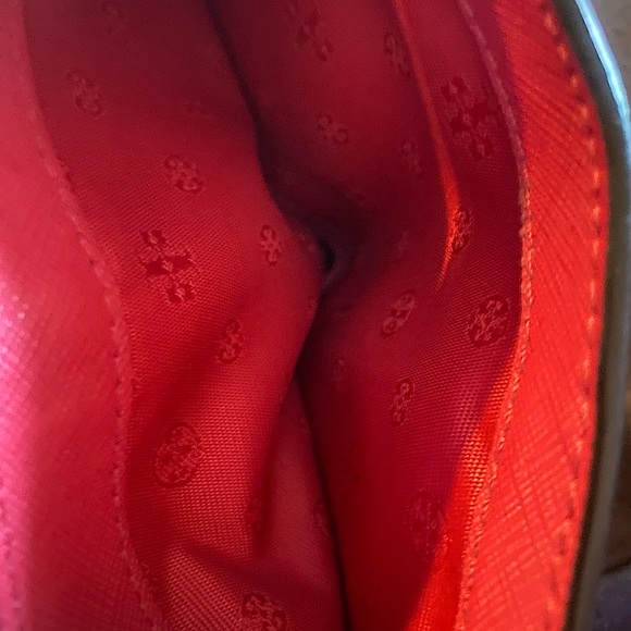 Tory Burch Bi-fold Wallet - Picture 9 of 9